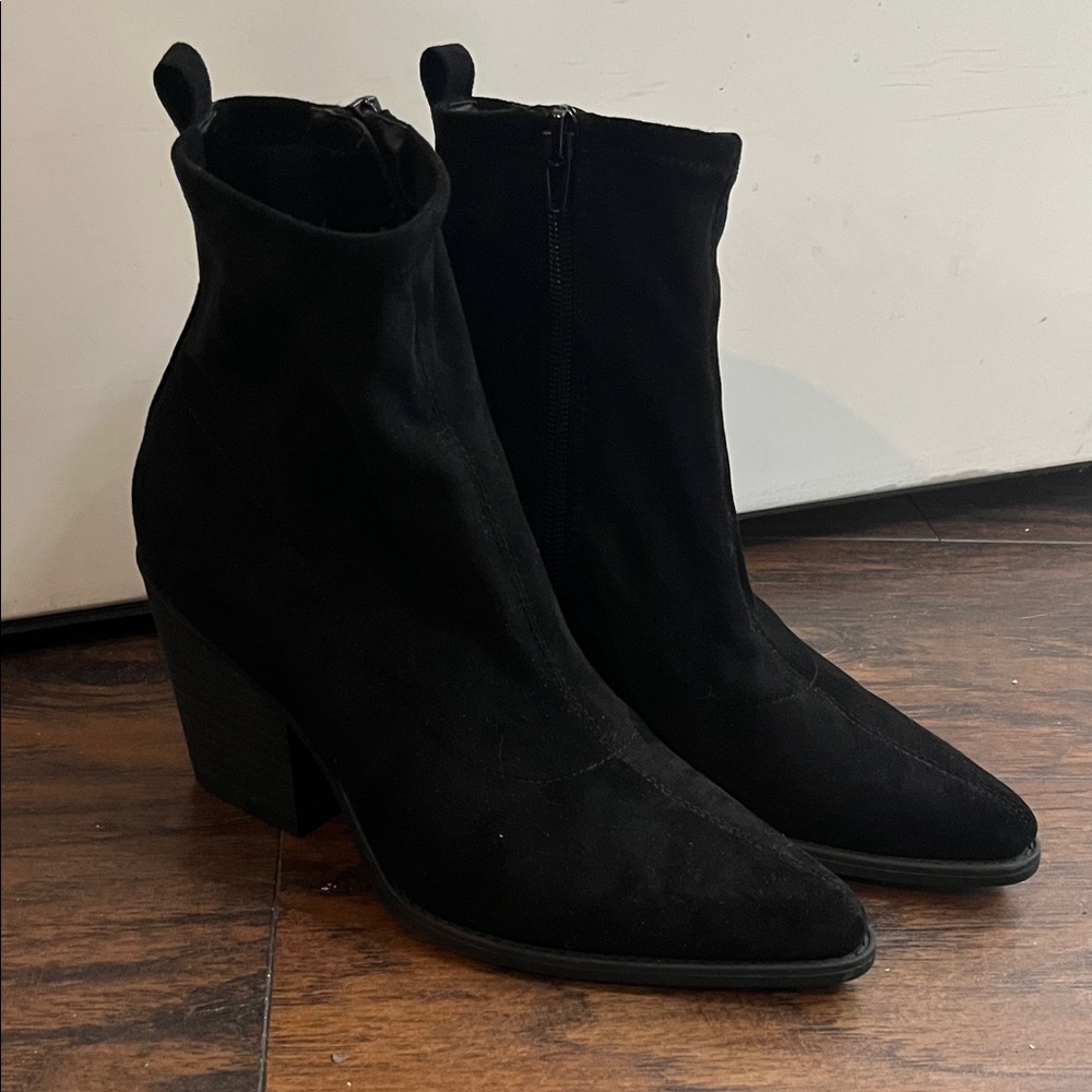 SOUL Naturalizer Black Ankle Boots